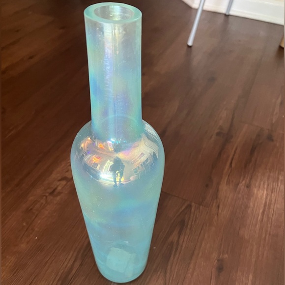 Tahari Iridescent Turquoise Glass Vase - Picture 3 of 8